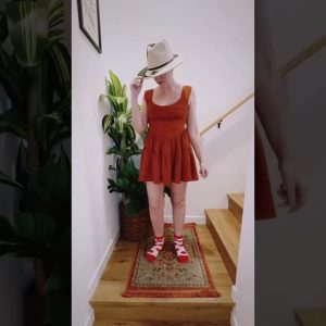🤠💨 Hat: Dress: Boots: Glass:
