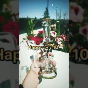 Happy 7/10! Are you dabbing today? 🍯🐝