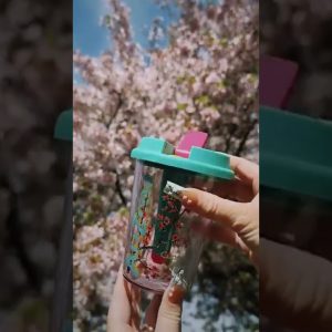 Who remembers when and did a collab? 😍 it’s the perfect piece for cherry blossom season ☺️🌸💨