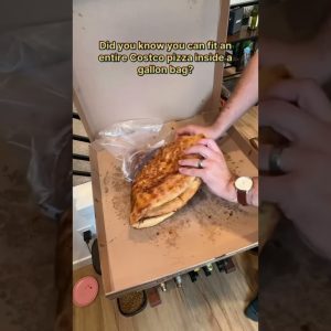 Our new favorite hiking hack 😆🍕🏔️🫶