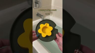 Ashtray of the week 12 / 52 🪷 The only floating ashtray in our collection! We love this lily pad by