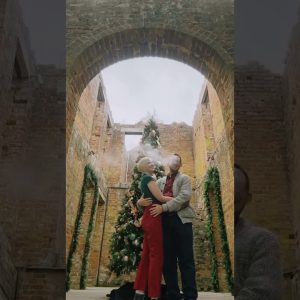 Have yourself a Mary little Kushmas 💚