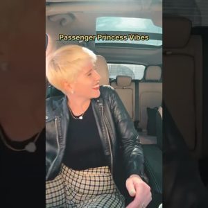 We know our roles 😉 Who else is always a passenger princess in the car? 😆✨