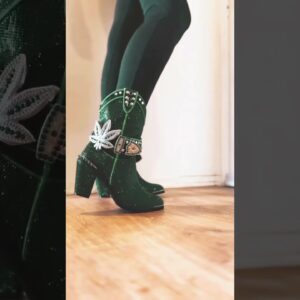 Alice is entering her rhinestoned cowgirl era 🤠✨🌬️