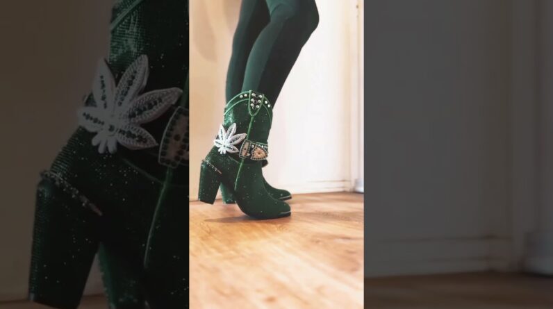 Alice is entering her rhinestoned cowgirl era 🤠✨🌬️